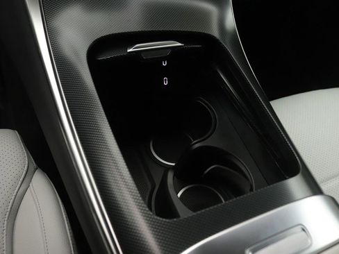 New 2026 Mercedes-Benz GLC 300 image 6