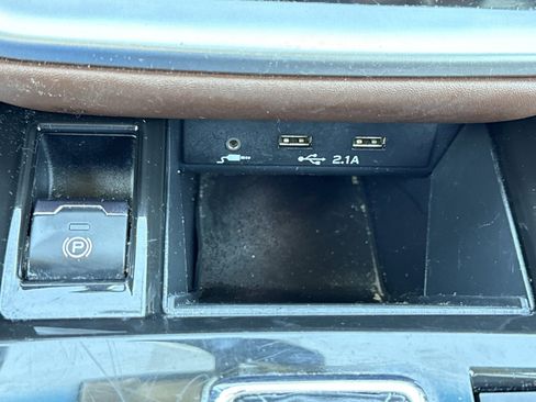 Used 2020 Subaru Outback Touring w/ Popular Package #2 image 32