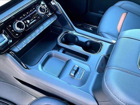New 2026 GMC Sierra 2500 AT4 w/ AT4 Premium Plus Package image 9