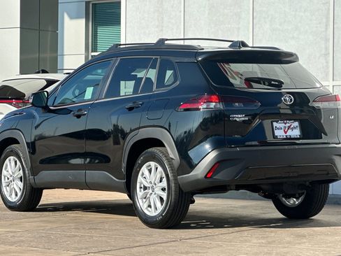 Certified 2026 Toyota Corolla Cross LE image 7