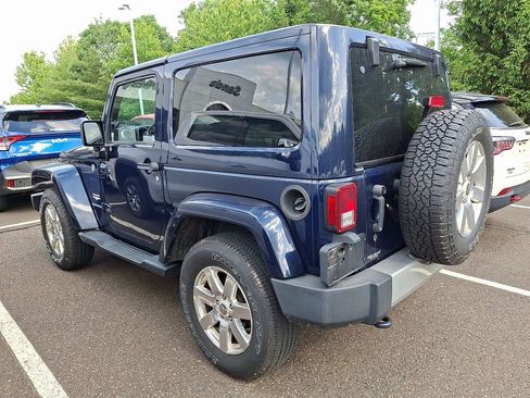 Used 2013 Jeep Wrangler Sahara w/ Connectivity Group AWD/4WD image 7