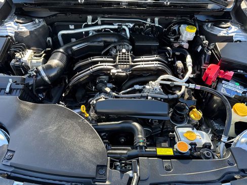 Certified 2022 Subaru Outback Premium image 6