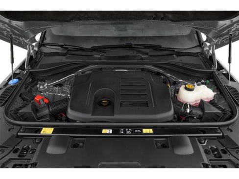 New 2025 Land Rover Range Rover Sport SE image 9