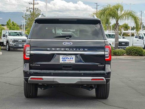 Certified 2023 Ford Expedition Max Platinum image 5