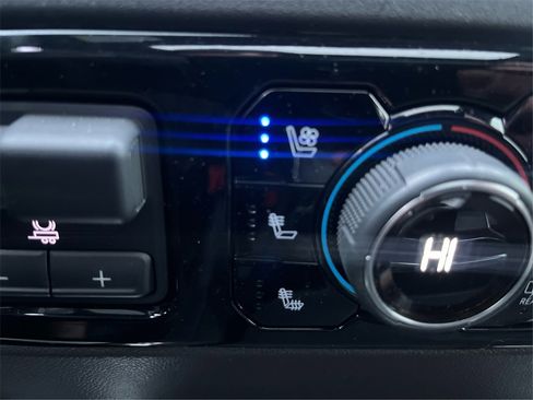 Used 2024 Chevrolet Silverado 2500 High Country w/ Technology Package image 52