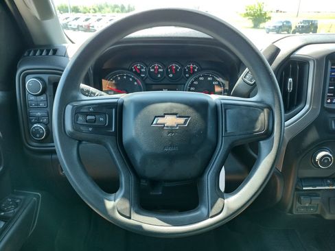 Used 2020 Chevrolet Silverado 1500 Custom w/ Custom Value Package AWD/4WD image 19