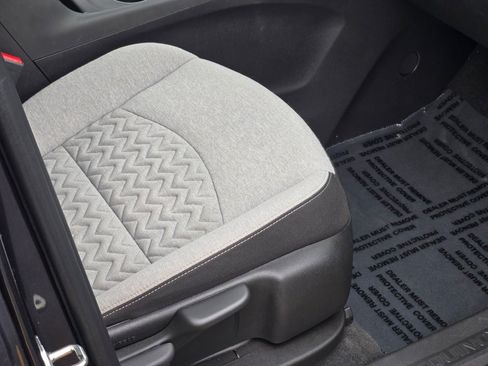 Certified 2022 Chevrolet Equinox LS w/ LS Convenience Package FWD image 8