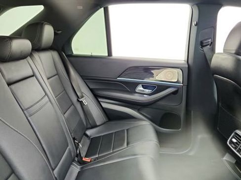 Used 2025 Mercedes-Benz GLE 450 4MATIC image 25