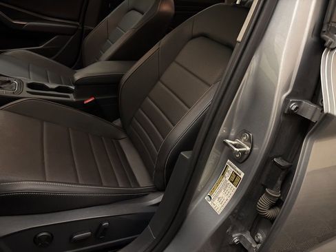 Used 2023 Volkswagen Jetta SE image 10