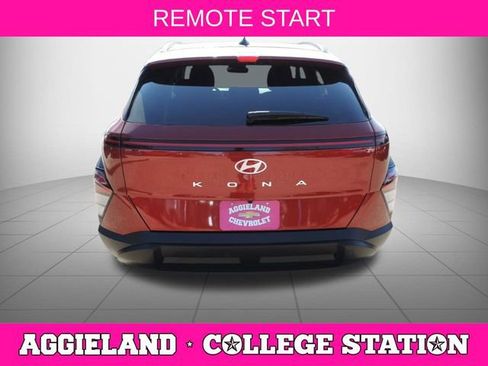 Used 2024 Hyundai Kona SEL FWD image 5