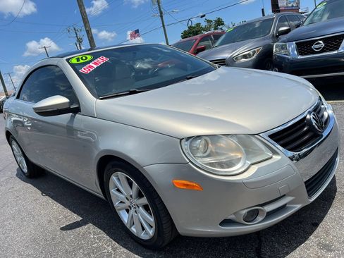Used 2010 Volkswagen Eos Komfort FWD image 4