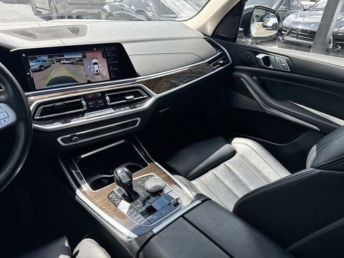 Used 2020 BMW X7 xDrive40i w/ Premium Package image 25