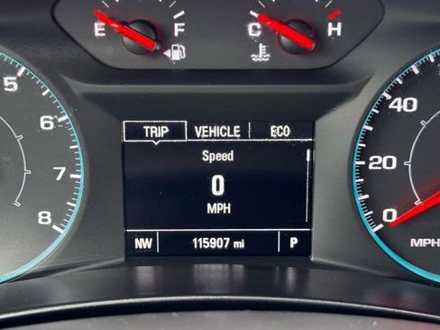 Used 2019 Chevrolet Equinox LS w/ LS Convenience Package image 12