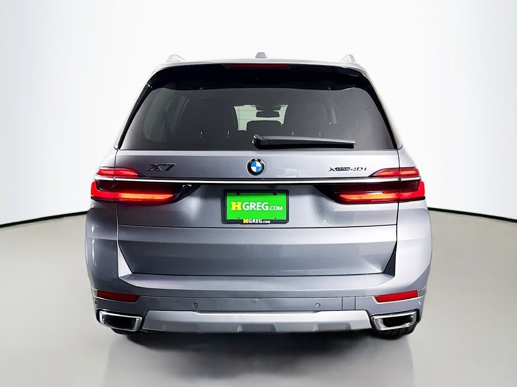 Used 2025 BMW X7 xDrive40i AWD/4WD image 8