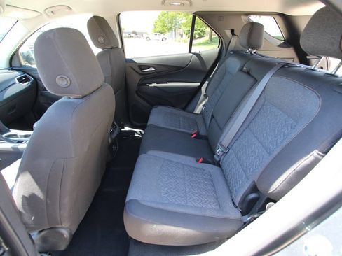 Used 2023 Chevrolet Equinox LT FWD image 7