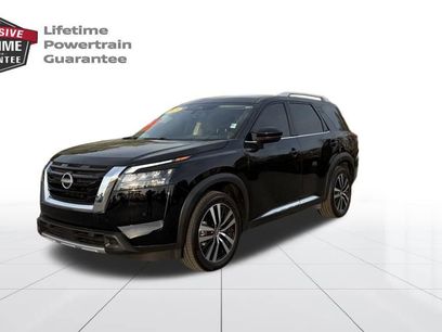 Certified 2025 Nissan Pathfinder Platinum