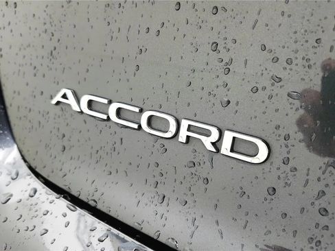 Used 2024 Honda Accord EX image 17