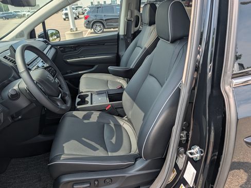 Used 2026 Honda Odyssey Elite image 22