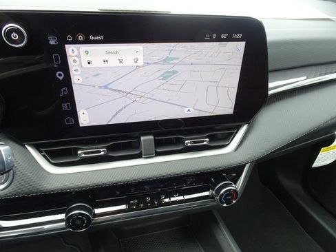 New 2026 Chevrolet Equinox LT w/ Safety and Technology Package AWD/4WD image 8