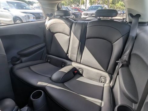 Used 2021 MINI Cooper 2-Door Hardtop FWD image 26