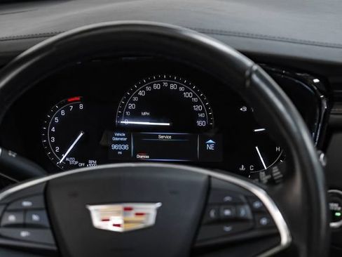 Used 2019 Cadillac XT5 Luxury FWD image 18