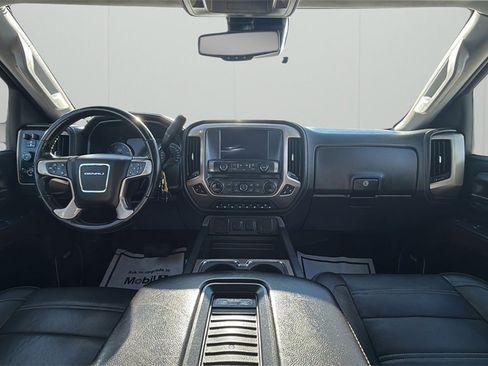 Used 2017 GMC Sierra 3500 Denali w/ Duramax Plus Package image 27
