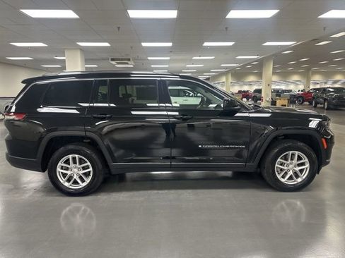 Used 2023 Jeep Grand Cherokee L Laredo image 8