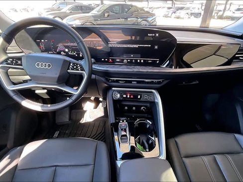 Certified 2025 Audi Q5 Premium w/ Convenience Package image 14