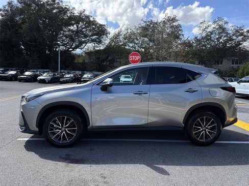 Used 2024 Lexus NX 250 FWD w/ Towing Package (2000 Lbs) image 12