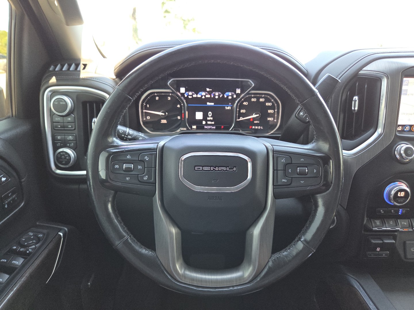 Used 2020 GMC Sierra 2500 Denali w/ Denali Ultimate Package AWD/4WD image 34