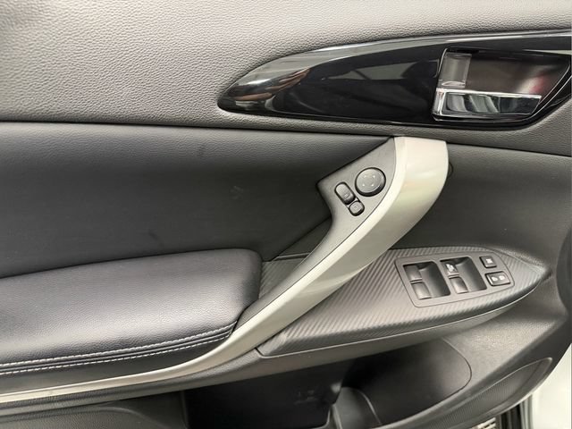 Used 2025 Mitsubishi Eclipse Cross AWD image 13