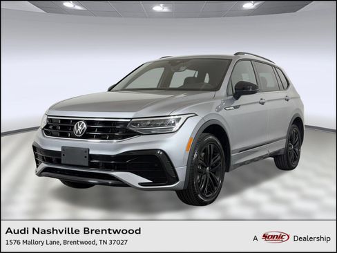 Used 2022 Volkswagen Tiguan SE R-Line AWD/4WD image 1
