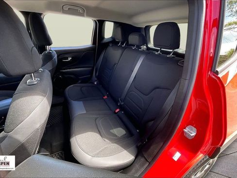 Used 2017 Jeep Renegade Altitude image 25