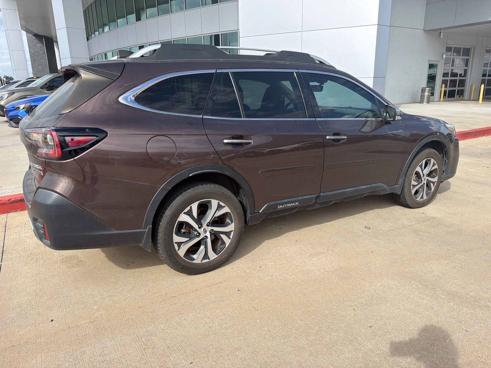 Used 2022 Subaru Outback Touring XT AWD/4WD image 3