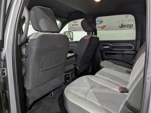 Used 2024 RAM 2500 Big Horn AWD/4WD image 15