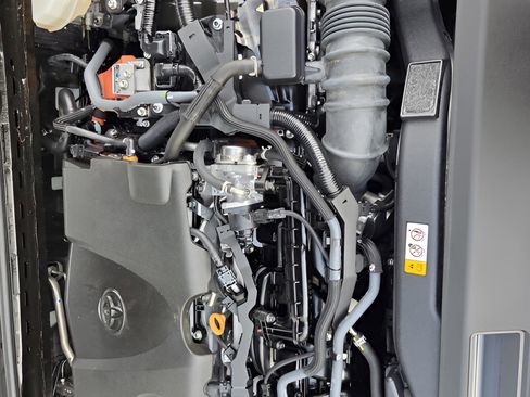 Certified 2025 Toyota Camry LE FWD image 27