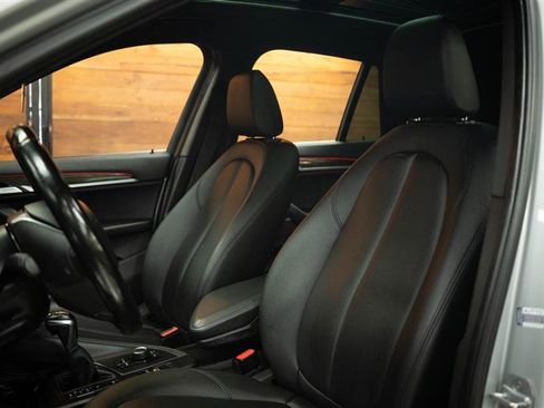 Used 2017 BMW X1 xDrive28i image 11