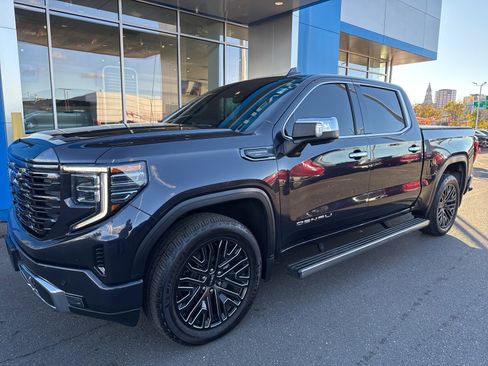Used 2022 GMC Sierra 1500 Denali Ultimate image 2