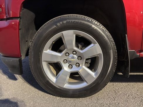 Used 2018 Chevrolet Silverado 1500 LT w/ Texas Edition image 11