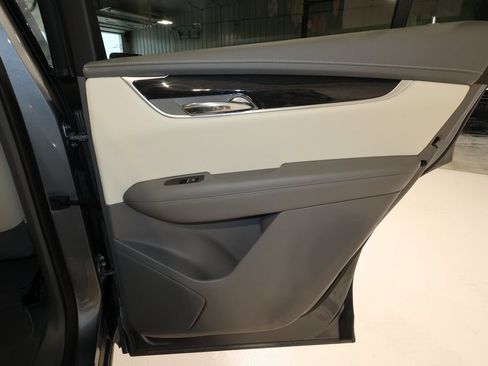 Certified 2022 Cadillac XT6 Premium Luxury w/ Technology Package AWD/4WD image 20
