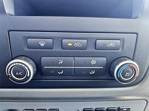 Used 2019 Nissan NV 1500 S image 33