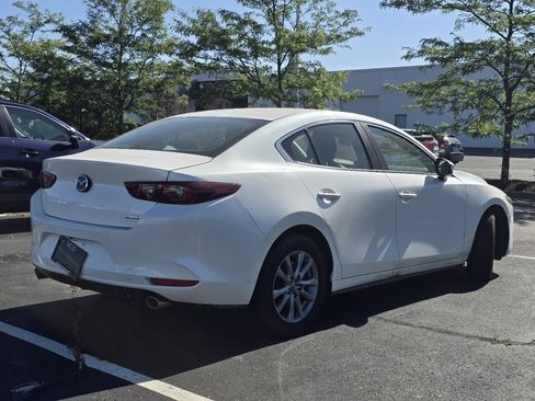 Used 2022 MAZDA MAZDA3 s FWD image 7