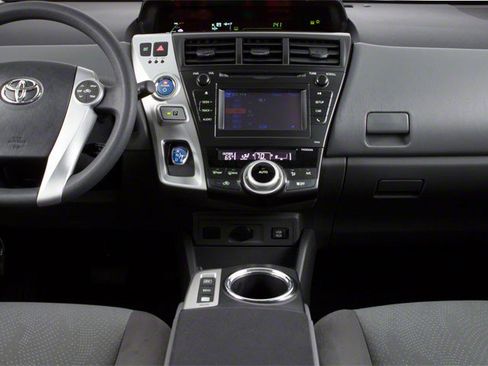 Used 2013 Toyota Prius V Three FWD image 10