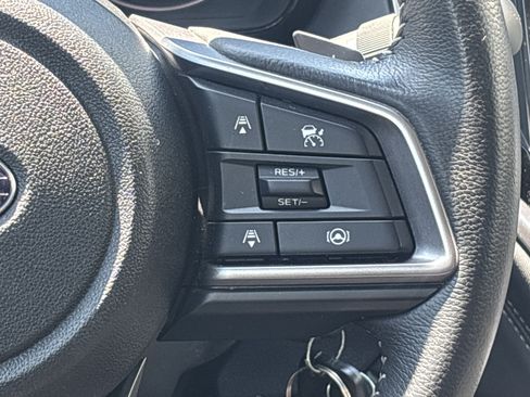 Certified 2025 Subaru Outback Premium AWD/4WD image 9