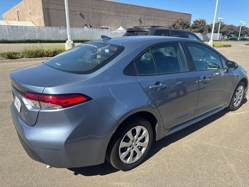 Used 2025 Toyota Corolla LE FWD image 4