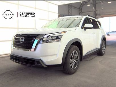 Certified 2025 Nissan Pathfinder SV