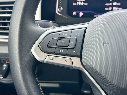 Used 2023 Volkswagen Atlas SEL AWD/4WD image 46