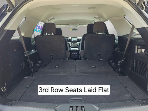 Used 2021 Ford Explorer XLT AWD/4WD image 21