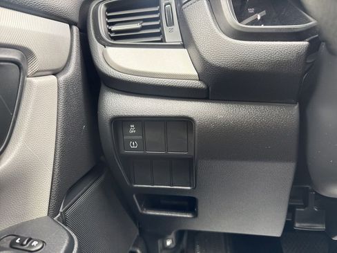 Used 2019 Honda CR-V LX image 14