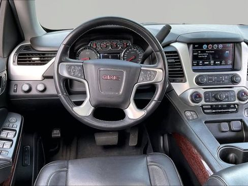 Used 2020 GMC Yukon SLT image 8